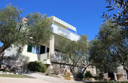 Banj House | Robinzon kuća Vila Valentina