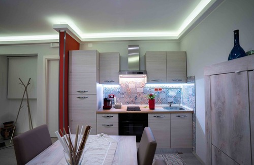 Enna Apartment | Rocca di Cerere - Venere house, suite with jacuzzi in the room.