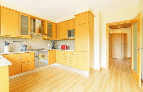 Parchal Villa | Rocha's Residence Ferragudo - Exclusive Villa, River View, Central & Near Beach