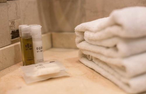 Macrozona Bahia Redonda y Primeros Faldeos Hotel | Rochester Calafate