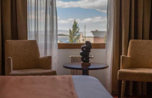 Macrozona Bahia Redonda y Primeros Faldeos Hotel | Rochester Calafate