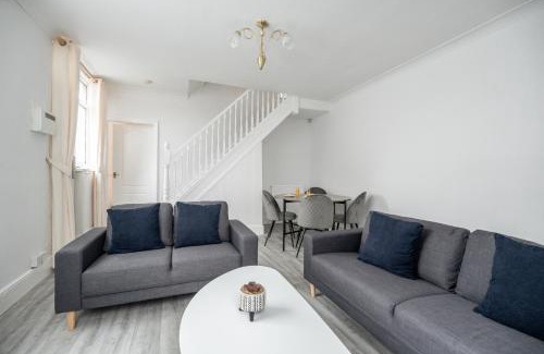 Middlesbrough House | Rochester House