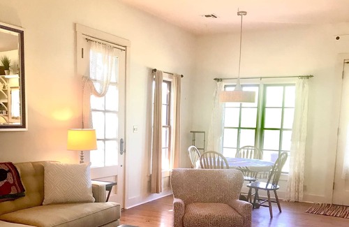 Fredericksburg House | Rock House in town