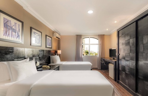 Reboucas Hotel | Rockefeller by Slaviero Hotéis