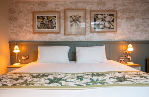 Wentworth Hotel | Rockingham Arms by Greene King Inns