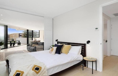 Terrigal House | Rockpool 101 - In the heart of Terrigal