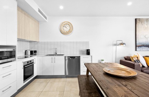 Sawtell Apartment | Rockpool 3 is a newly built, two-bedroom apartment located on the beautiful First Avenue in Sawtell