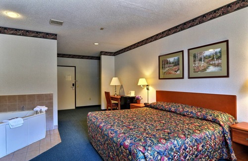 Bedford Hotel | Rodeway Inn Bedford
