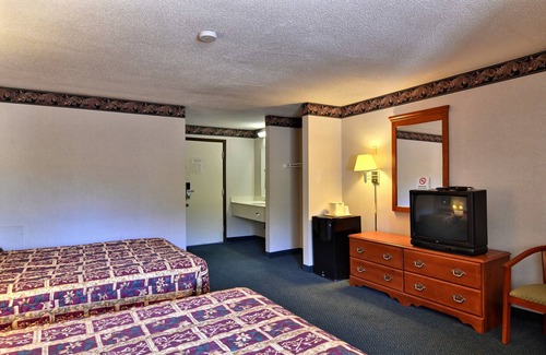 Bedford Hotel | Rodeway Inn Bedford