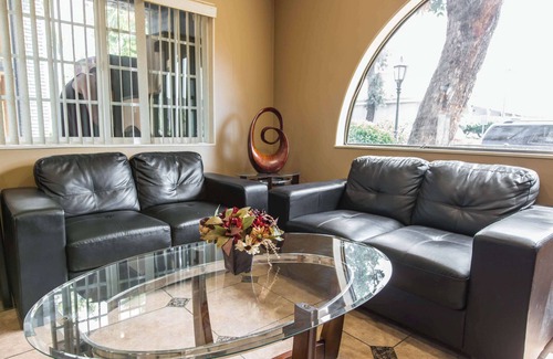 North Broadway Hotel | Rodeway Inn Escondido Downtown