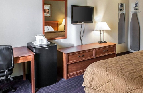 Espanola Hotel | Rodeway Inn Española