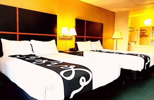 Gadsden Hotel | Rodeway Inn Gadsden 1-59 exit 183