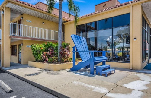 Gulf Highlands Hotel | Rodeway Inn Port Richey North