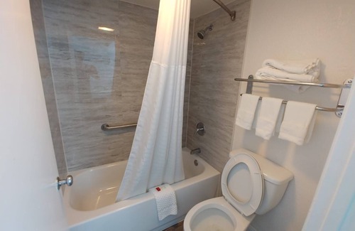 Gulf Highlands Hotel | Rodeway Inn Port Richey North