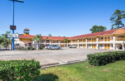 FM 1960 Hotel | Rodeway Inn & Suites