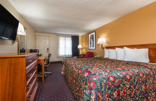 Miamisburg Hotel | Rodeway Inn