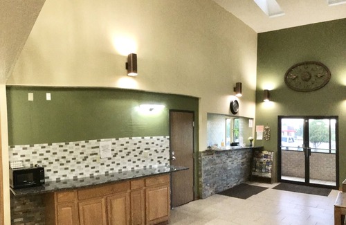 Moriarty Hotel | Rodeway Inn