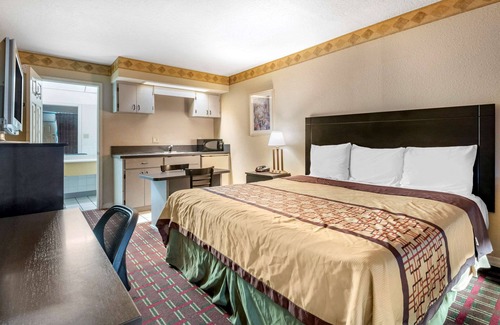 New Port Richey Hotel | Rodeway Inn