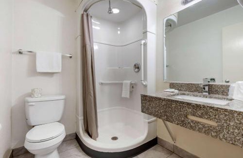 Winston - Salem Hotel | Rodeway Inn Winston Salem Route 52