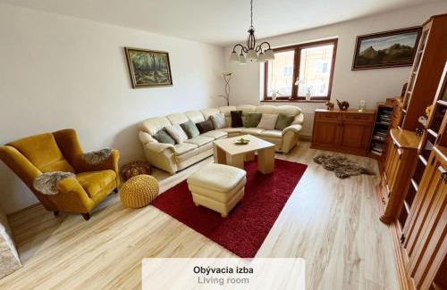 Velky Slavkov House | Rodinný dom "Ako doma"