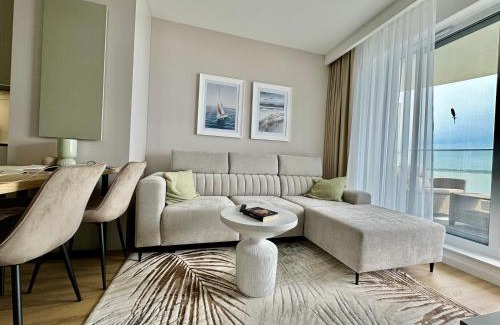 gmina Parzeczew Apartment | Rogowo Pearl 4313 z bezpośrednim widokiem na jezioro