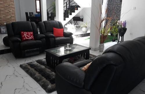 Hendala House | Rohan's Residence