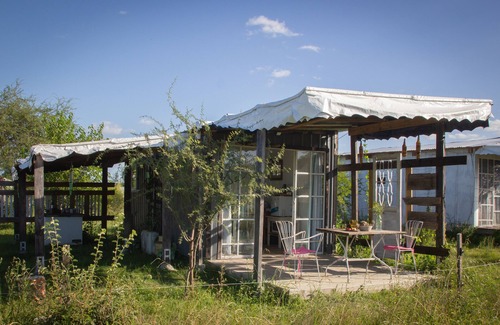 Rio Negro Cottage | Romántica Cabaña en Entorno Natural Único a 2 Km del Río Negro y 5 K de Mercedes