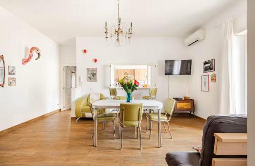 Quartiere XIII Aurelio Apartment | Roma IDI Gemelli - The Teddy Bear Rock House