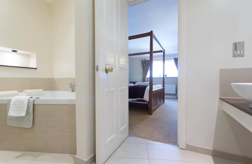 Cannock Hotel | Roman Way Hotel A5 Cannock