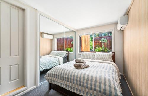 Stanwell Tops Apartment | Romanic Garden View 1 bed Apartment with ocean views at Stanwell Tops