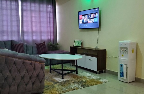 Nyahururu Apartment | Romantic and spacious 1bedroom appartment, 3min drive to thompson falls.
