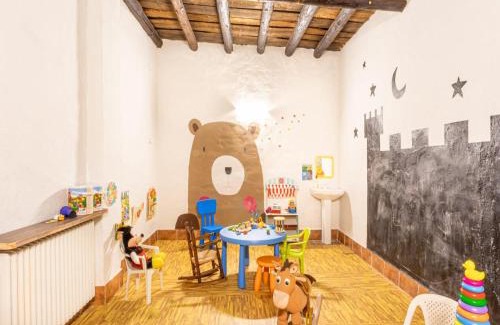 Orgiva Apartment | Romantic apartment in Granada with shared pool