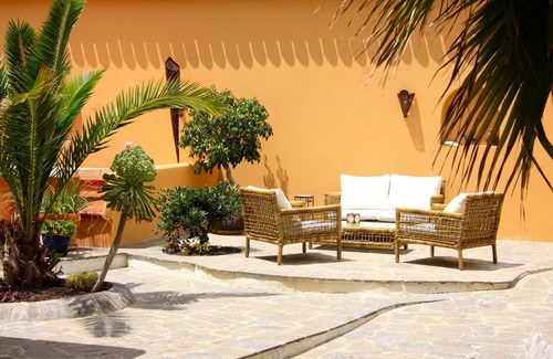 Arico House | Romantic holiday home on an idyllic and quiet finca, brine pool