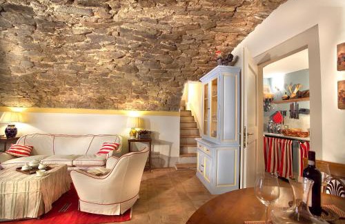 Greve in Chianti Apartment | Romantic House