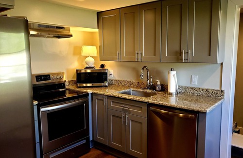 Tappahannock Apartment | Romantic River apartment, 1 block from River.