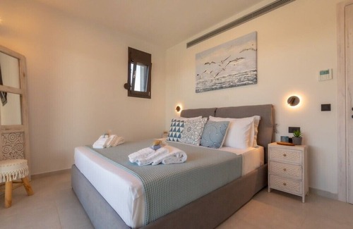 Sarlata Villa | Romantic Villa Helidoni