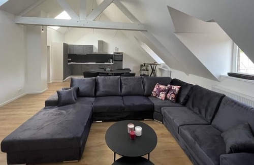 Trois-Ponts Apartment | Rooftop Purple & Jacuzzi
