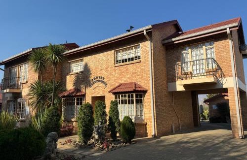 Clarens Bed & Breakfast | Rooiberg View Clarens