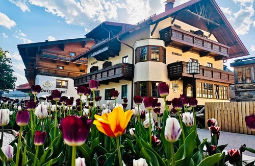 Seefeld in Tirol Apartment | Room 'Doppelzimmer 3' with Mountain View and Wi-Fi