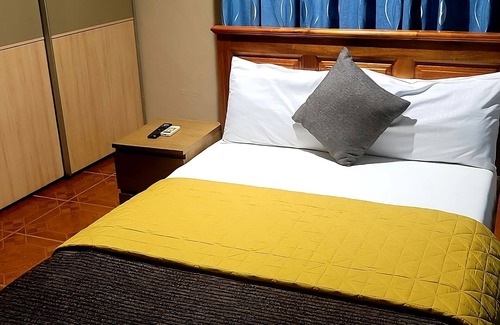 Adenta House | Room-ghouse Room D Ideal For Friends fam