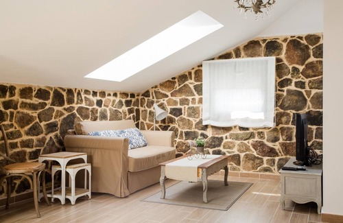 Santervas de la Sierra House | Room 'Habitación Doble Superior' with Mountain View, Private Garden and Wi-Fi