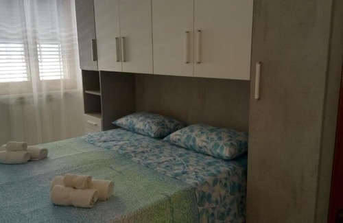 Eboli House | Room in Apartment - BB A Casa di Anto Eboli Sa vicino al Palasele