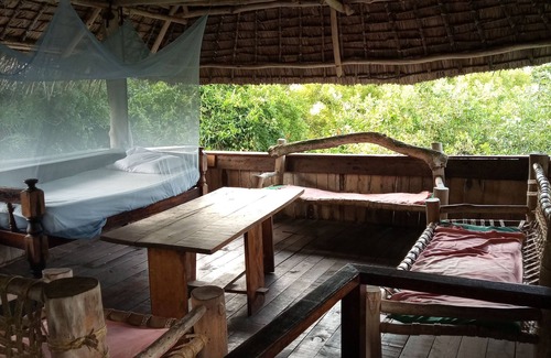Gede RV Rental | Room in B&B - Mida Creek Eco Camp - Cottage House