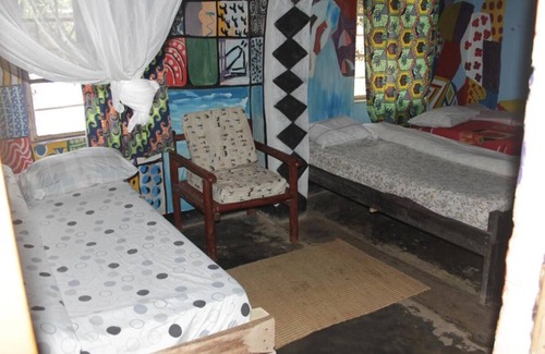 Nyakinama House | Room in B&B - Red Rocks Rwanda - Triple Room