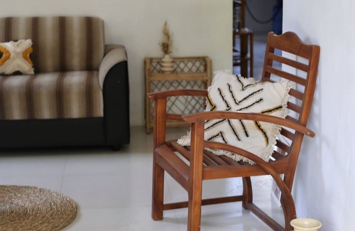 Mirissa House | Room in Chalet - Amlou Surf House Mirissa