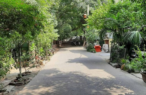 New Delhi House | Room in Guest Room - Aggarwal Guest House In Cream Location 92,121,74700