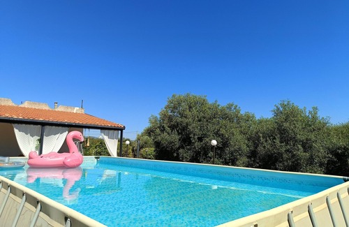 Solarino House | Room in villa with pool. Villa Latina