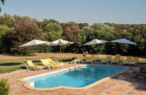 Cabeco de Vide Apartment | Room 'Quarto Duplo Com Casa De Banho Privativa 5' with Shared Pool, Wi-Fi and Air Conditioning
