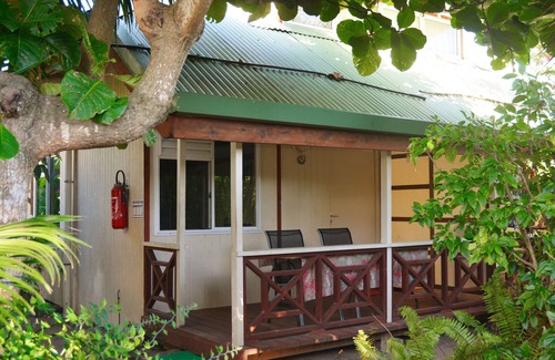 Moorea-Maiao Apartment | Room Vaiiti 2 pax beach access, air-conditioned kitchen bathroom, free breakfast