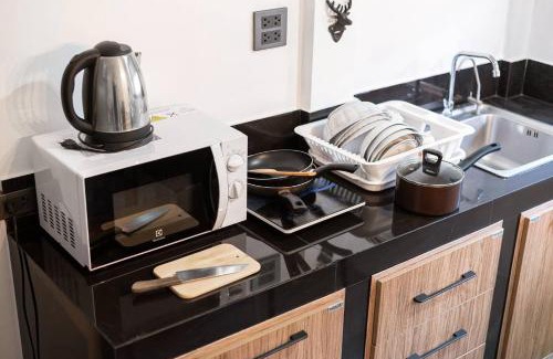 Chom Phon Apartment | Roombix City House - Cozy House Near Chatuchak For 12-RB2